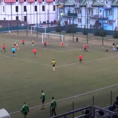 Zarobki piłkarzy w 1 lidze polskiej: co naprawdę zarabiają zawodnicy?