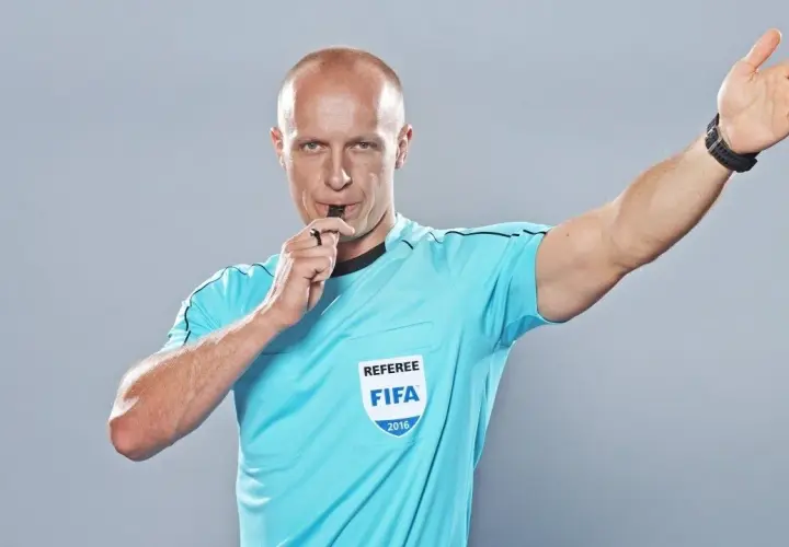 Ile zarabia sędzia w Ekstraklasie? Zaskakujące kwoty ujawnione!